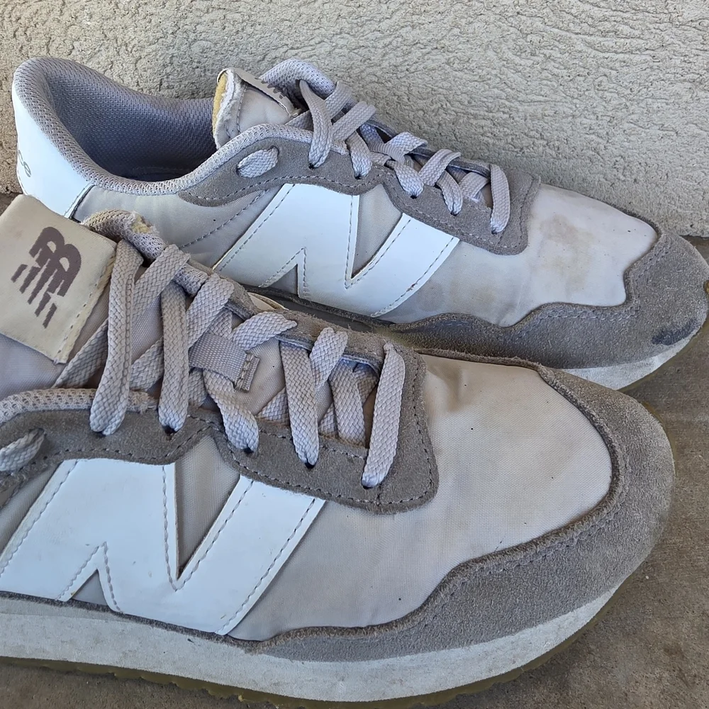 NEW BALANCE 237 V1 (MS237GE) Sz 9.5B Woman Sneakers - Picture 5 of 11